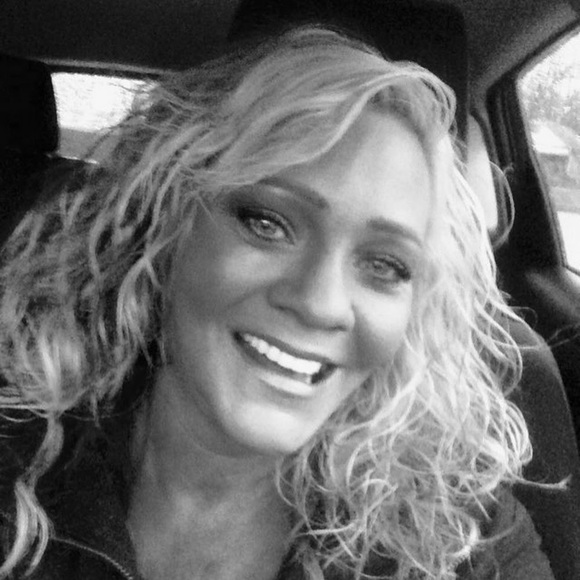 Meet your Posher, Tanya - Picture 1 of 1